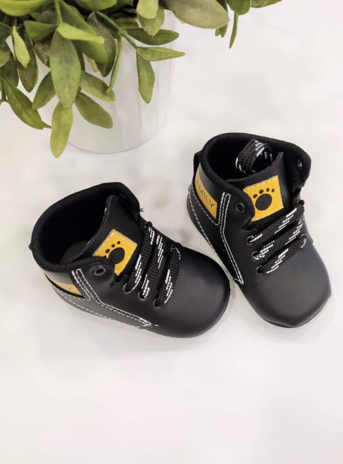 Παπουτσάκια Αγκαλιάς Μποτάκι Μαύρο Bebe